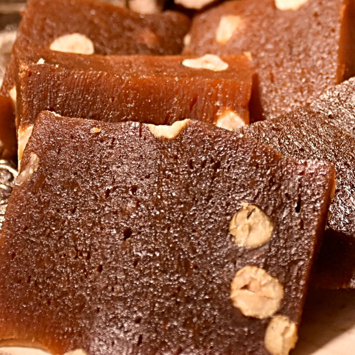 Aprikožu doners ar valriekstiem un lazdu riekstiem